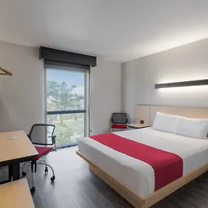 *** Hotel Express Guadalajara Aeropuerto México